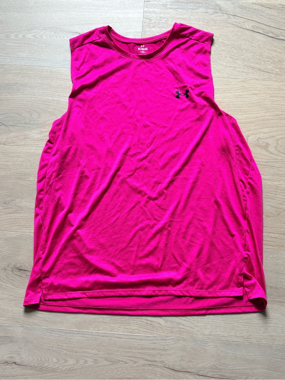 Under Armour Men’s Raspberry Sleeveless Performance Athletic Loose Tank Sz XL